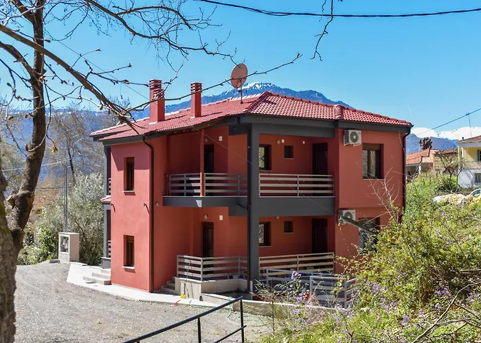 Elia Deluxe Accommodation